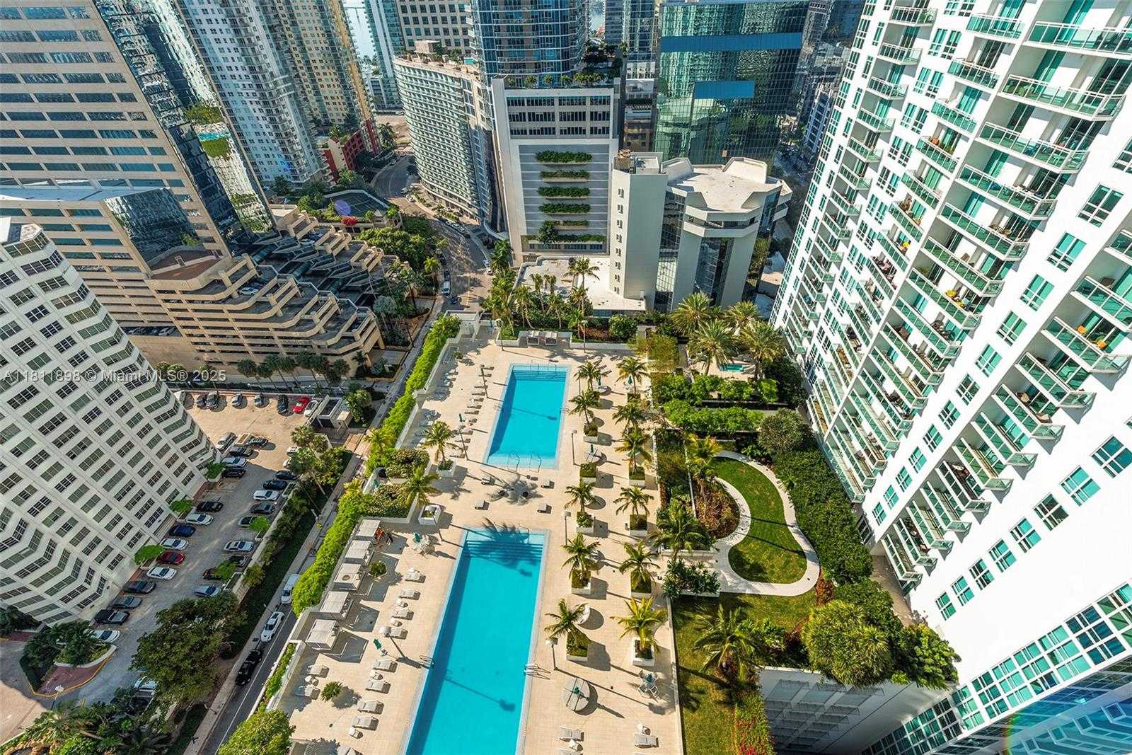 Small Image of 950 BRICKELL BAY DR #200, Miami Number 24