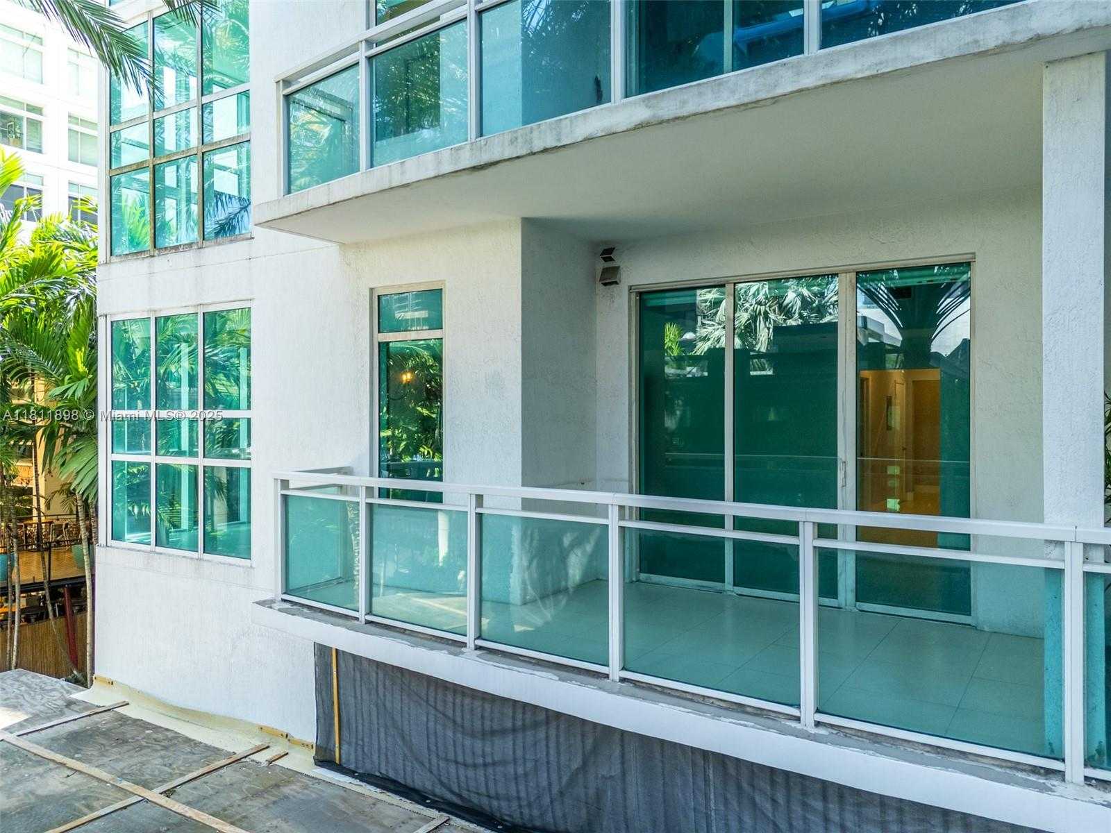 Small Image of 950 BRICKELL BAY DR #200, Miami Number 32
