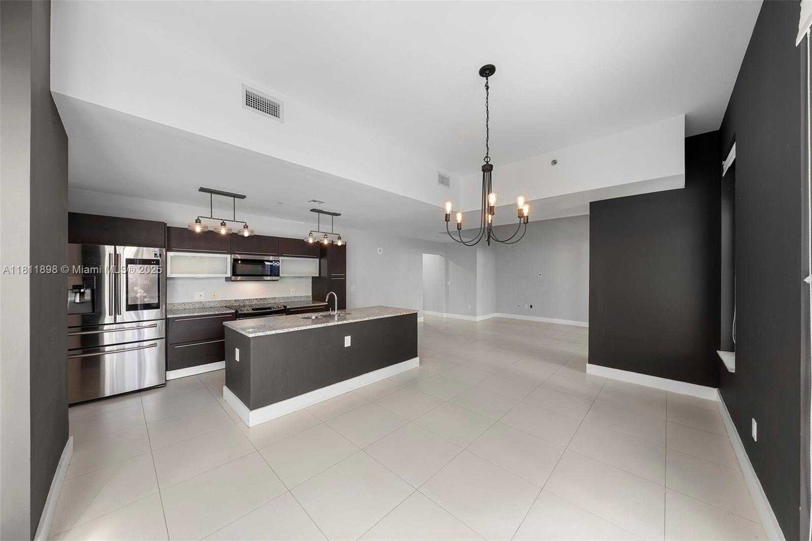 Small Image of 950 BRICKELL BAY DR #200, Miami Number 6