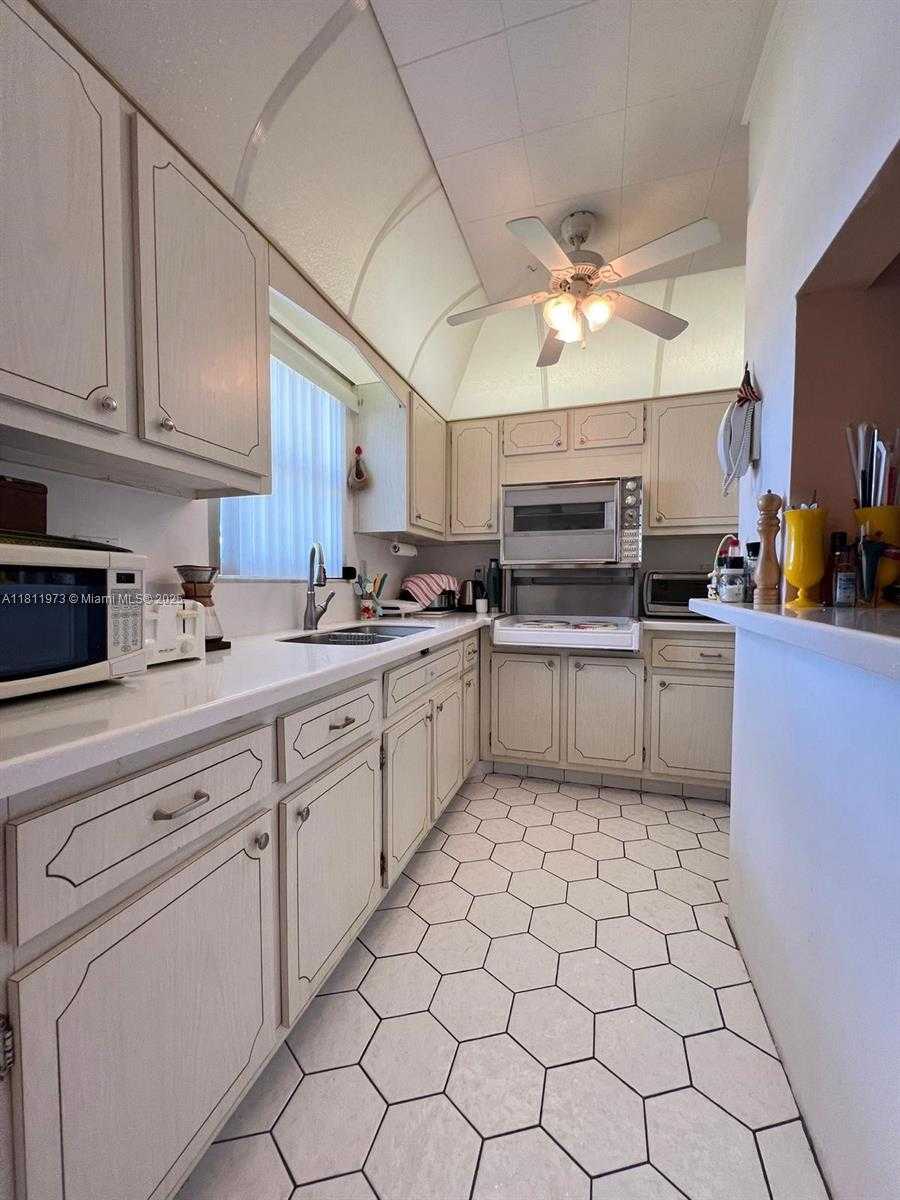 Small Image of 1300 NORTH 12TH CT #8A, Hollywood Number 10