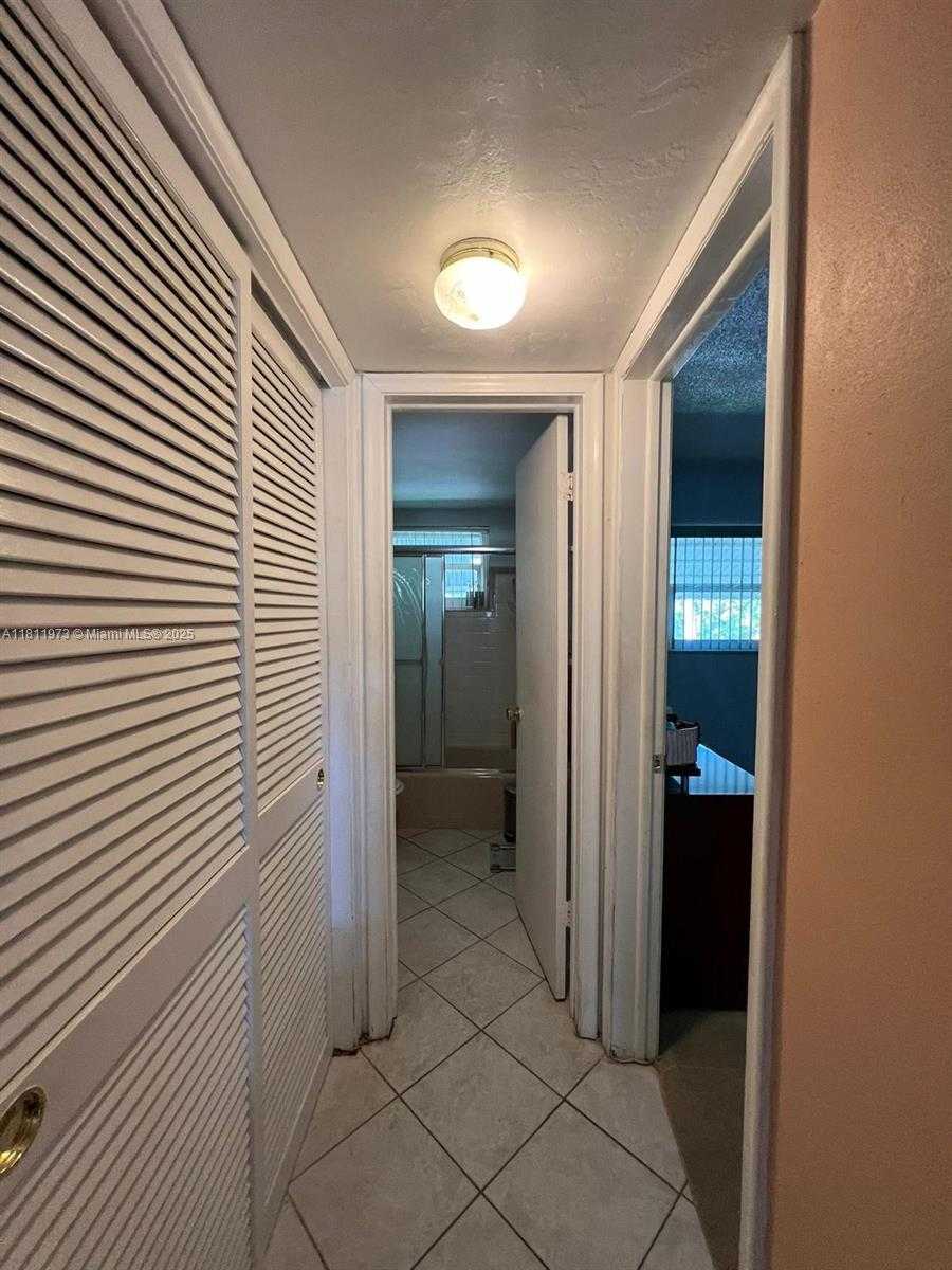 Small Image of 1300 NORTH 12TH CT #8A, Hollywood Number 15