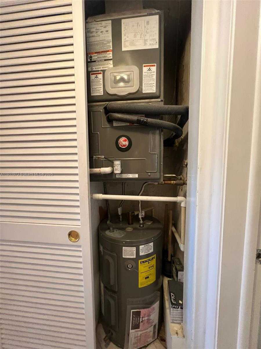 Small Image of 1300 NORTH 12TH CT #8A, Hollywood Number 16