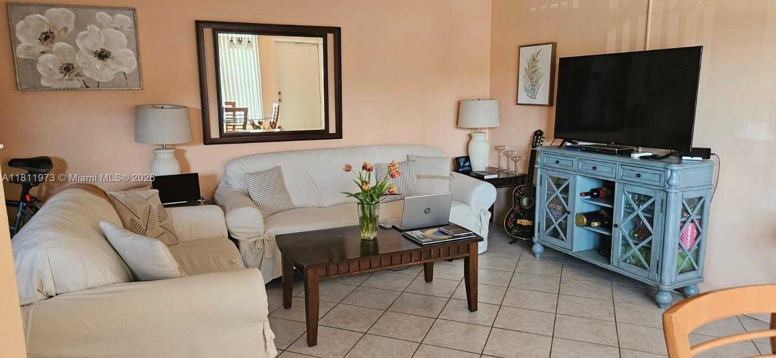 Small Image of 1300 NORTH 12TH CT #8A, Hollywood Number 9