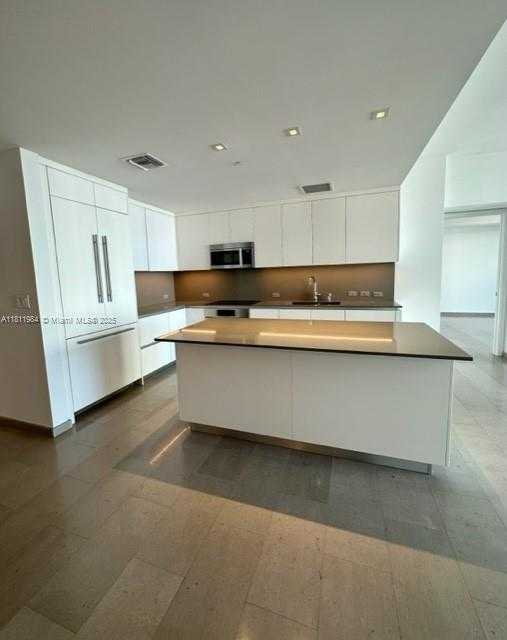 Small Image of 68 SOUTH EAST 6TH ST #2507, Miami Number 9