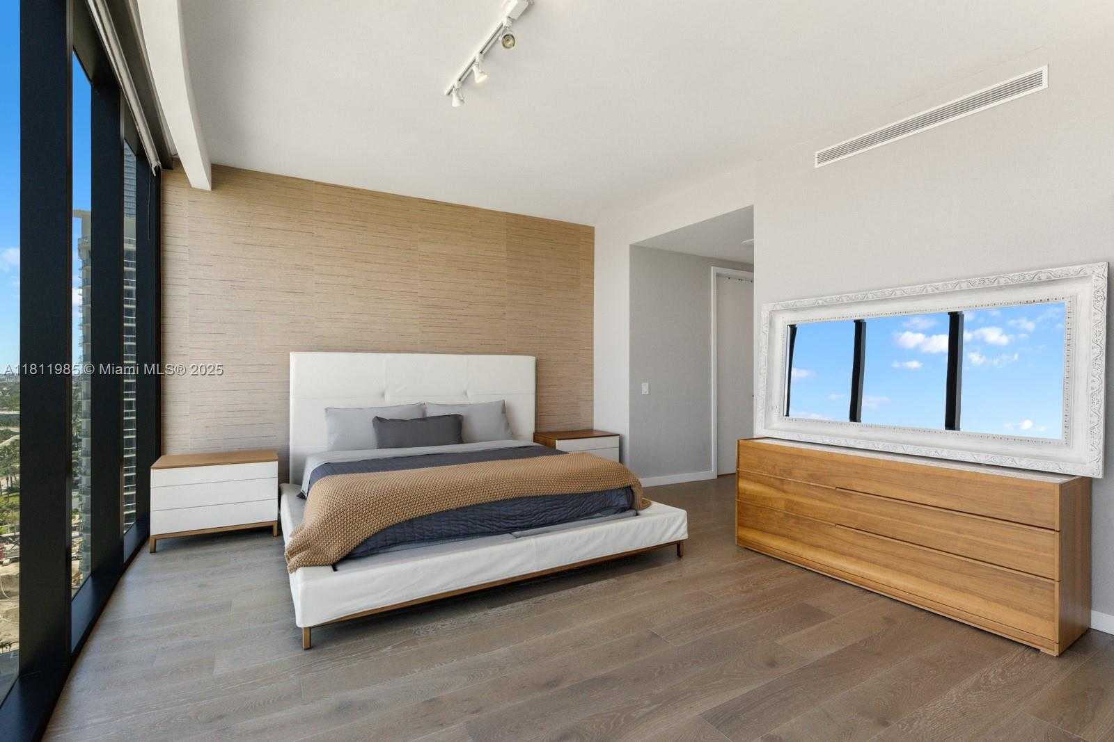 Small Image of 18555 COLLINS AVE #1703, Sunny Isles Beach Number 15