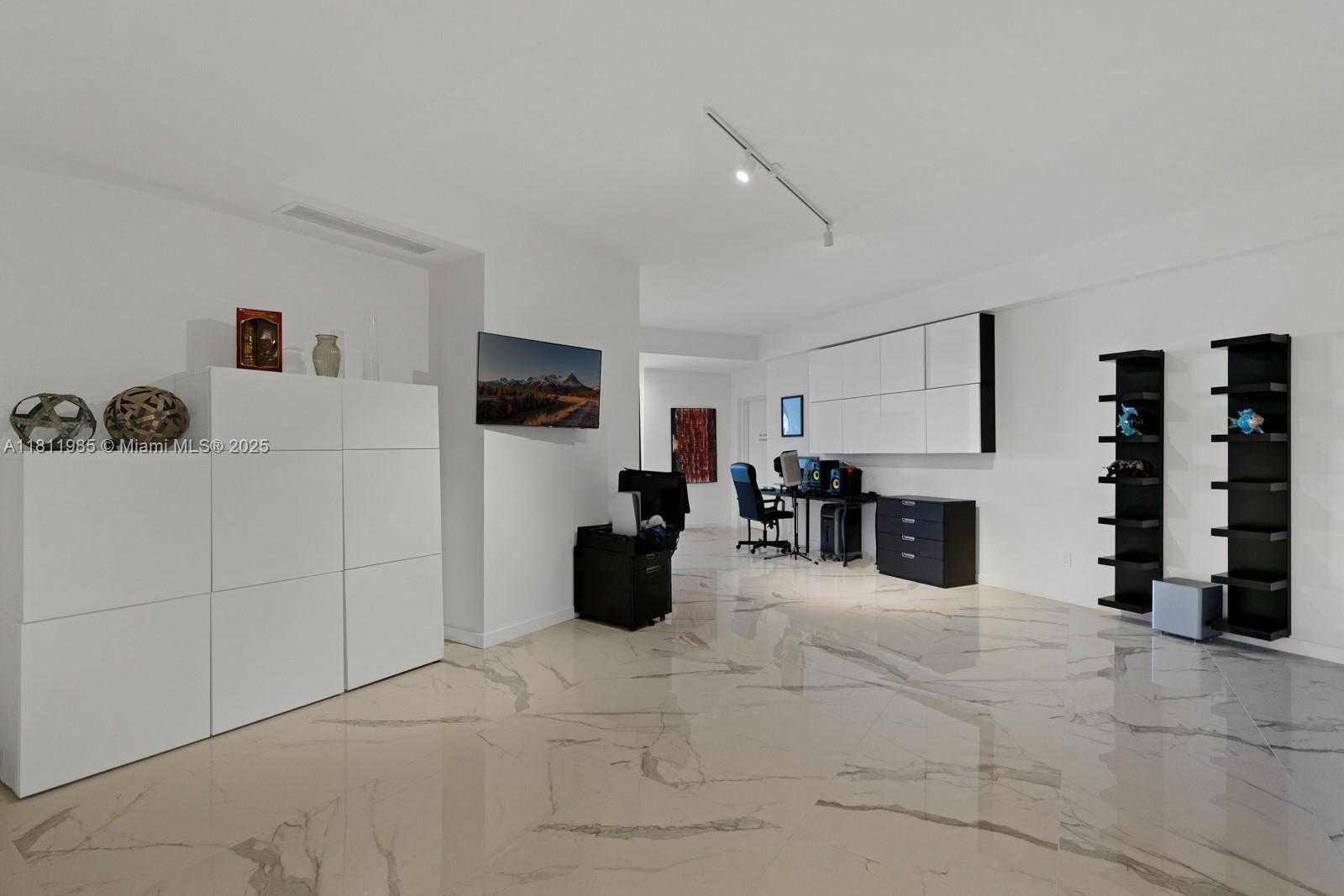 Small Image of 18555 COLLINS AVE #1703, Sunny Isles Beach Number 33