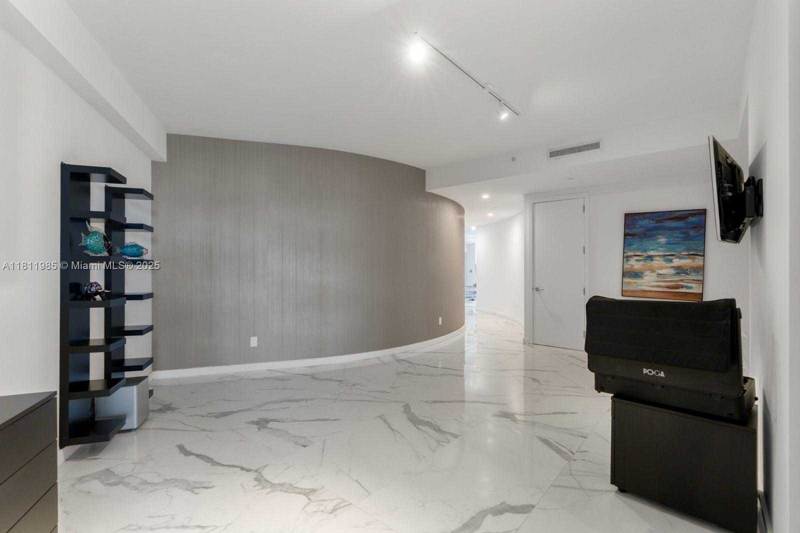 Small Image of 18555 COLLINS AVE #1703, Sunny Isles Beach Number 35