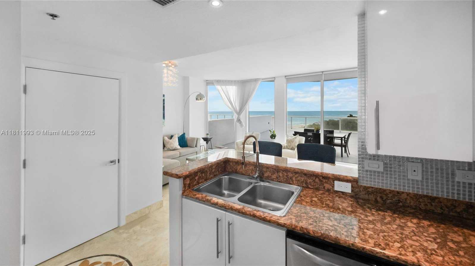 Small Image of 6515 COLLINS AVE #605, Miami Beach Number 13