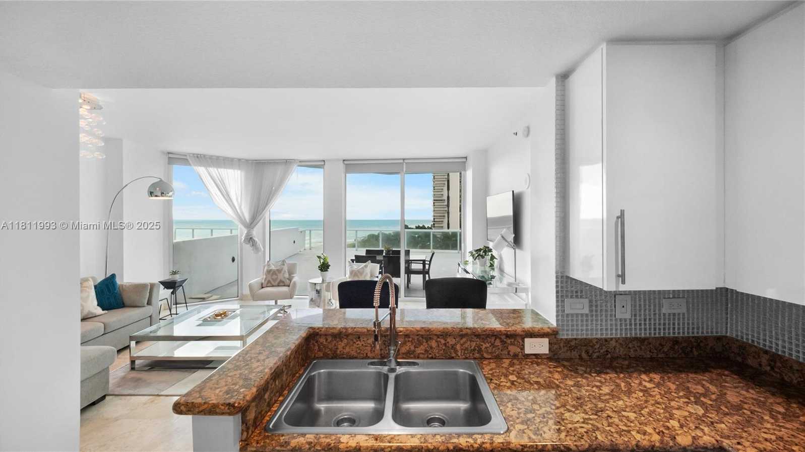Small Image of 6515 COLLINS AVE #605, Miami Beach Number 14