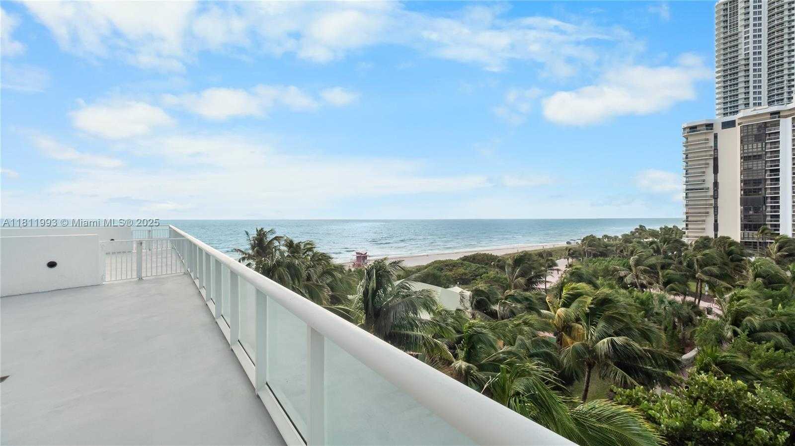 Small Image of 6515 COLLINS AVE #605, Miami Beach Number 17
