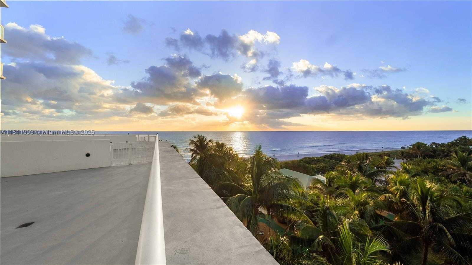 Small Image of 6515 COLLINS AVE #605, Miami Beach Number 20