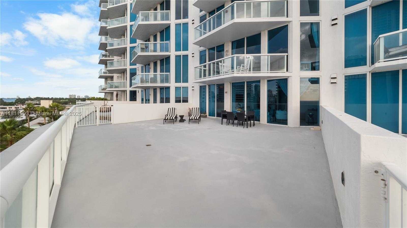 Small Image of 6515 COLLINS AVE #605, Miami Beach Number 23