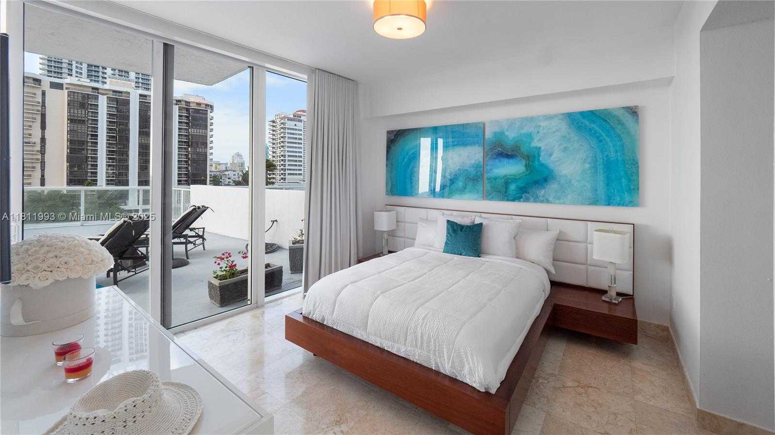 Small Image of 6515 COLLINS AVE #605, Miami Beach Number 30