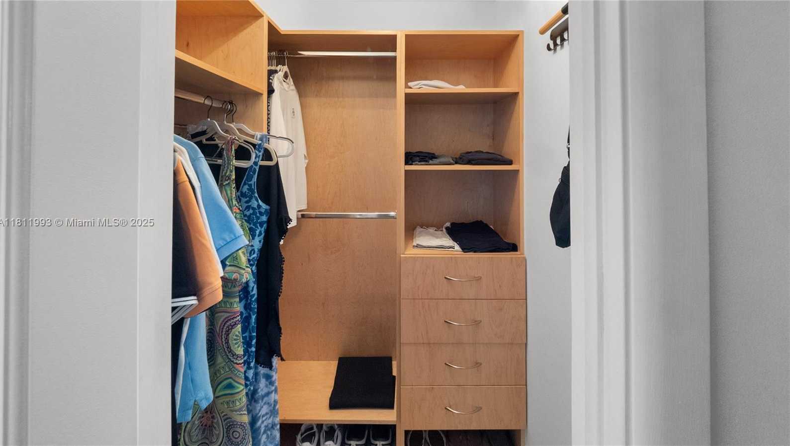 Small Image of 6515 COLLINS AVE #605, Miami Beach Number 33