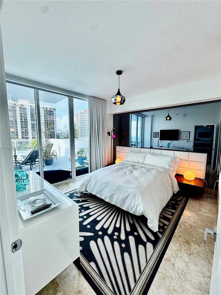 Small Image of 6515 COLLINS AVE #605, Miami Beach Number 52