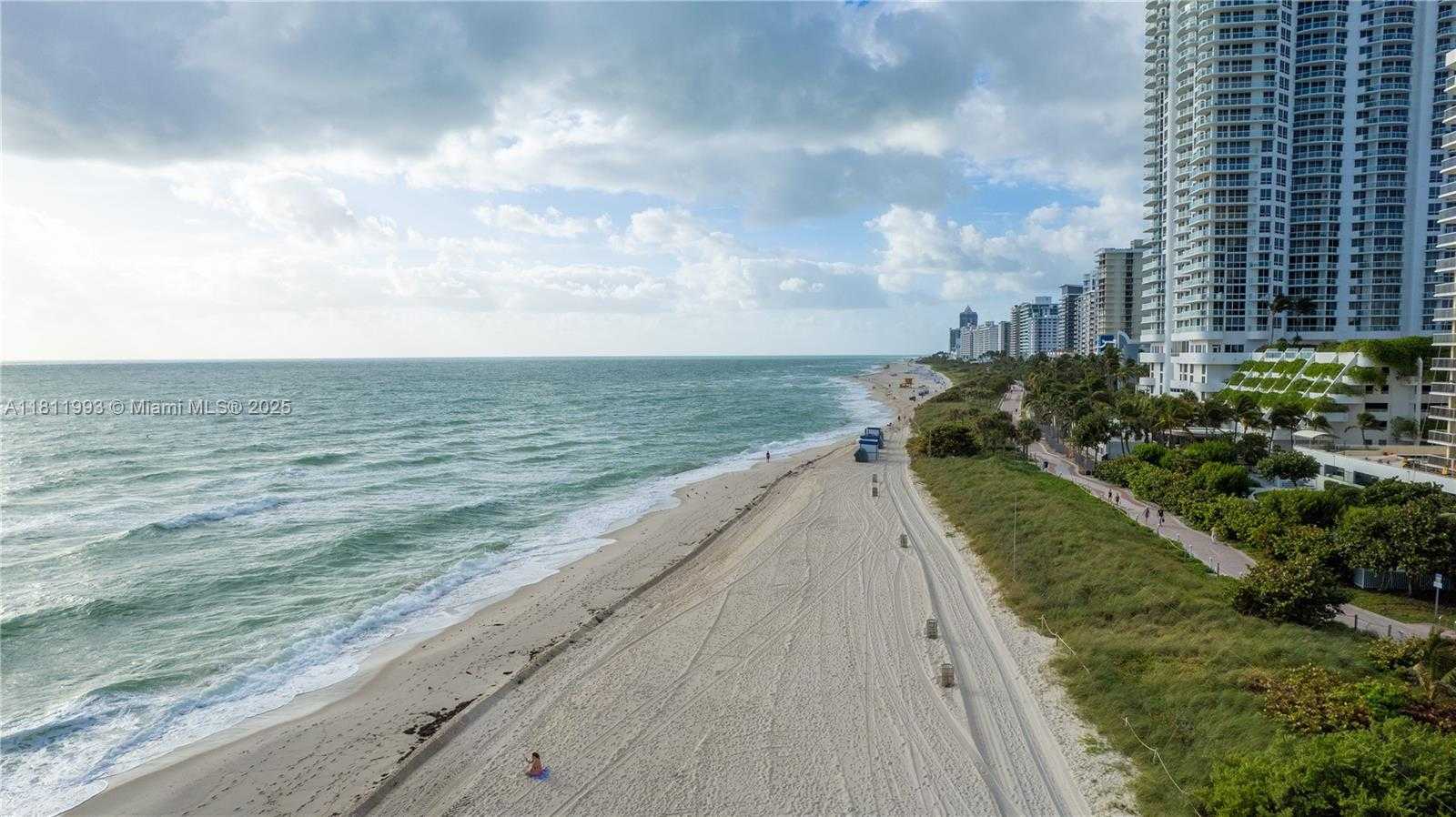 Small Image of 6515 COLLINS AVE #605, Miami Beach Number 56