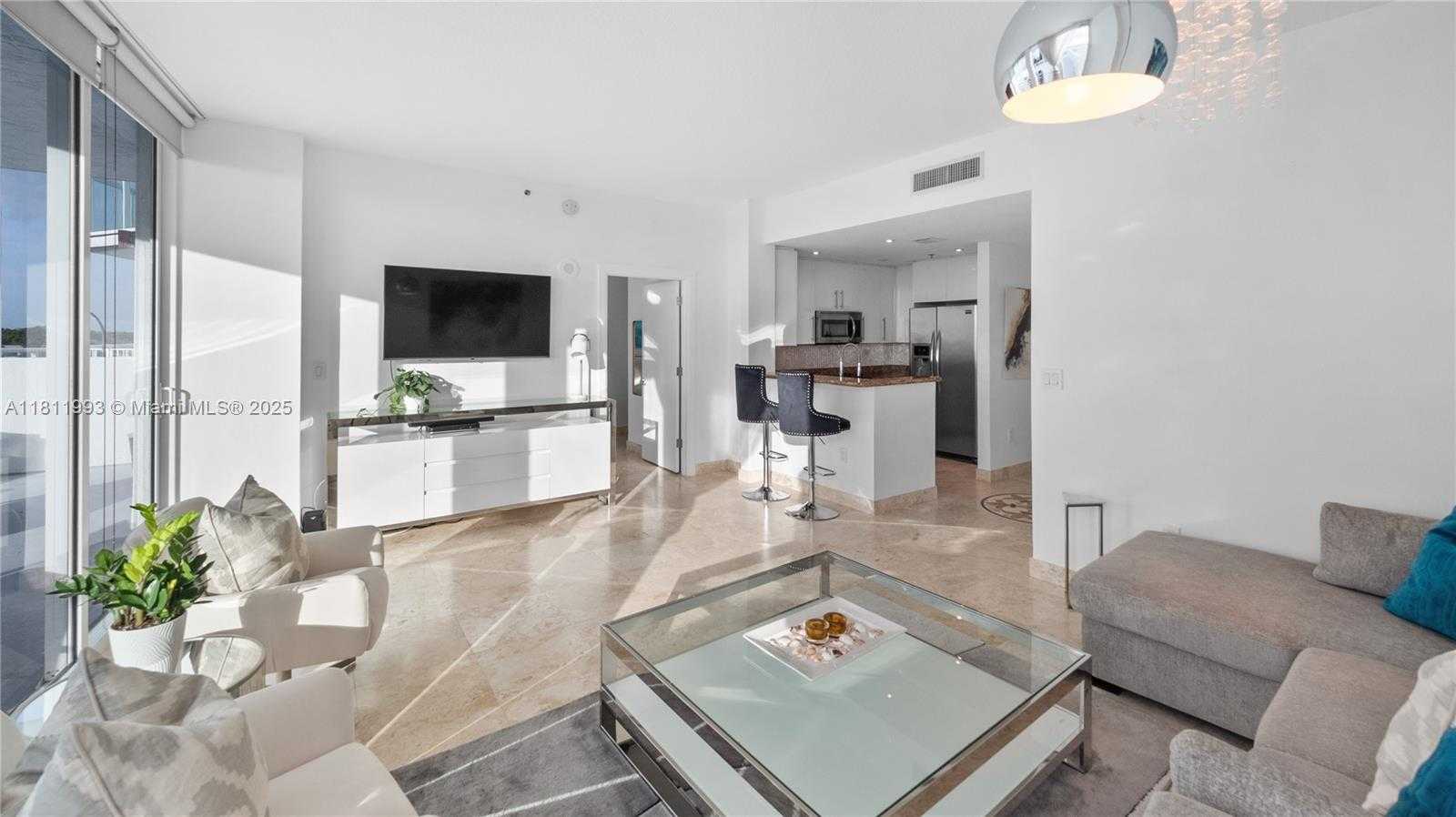 Small Image of 6515 COLLINS AVE #605, Miami Beach Number 7
