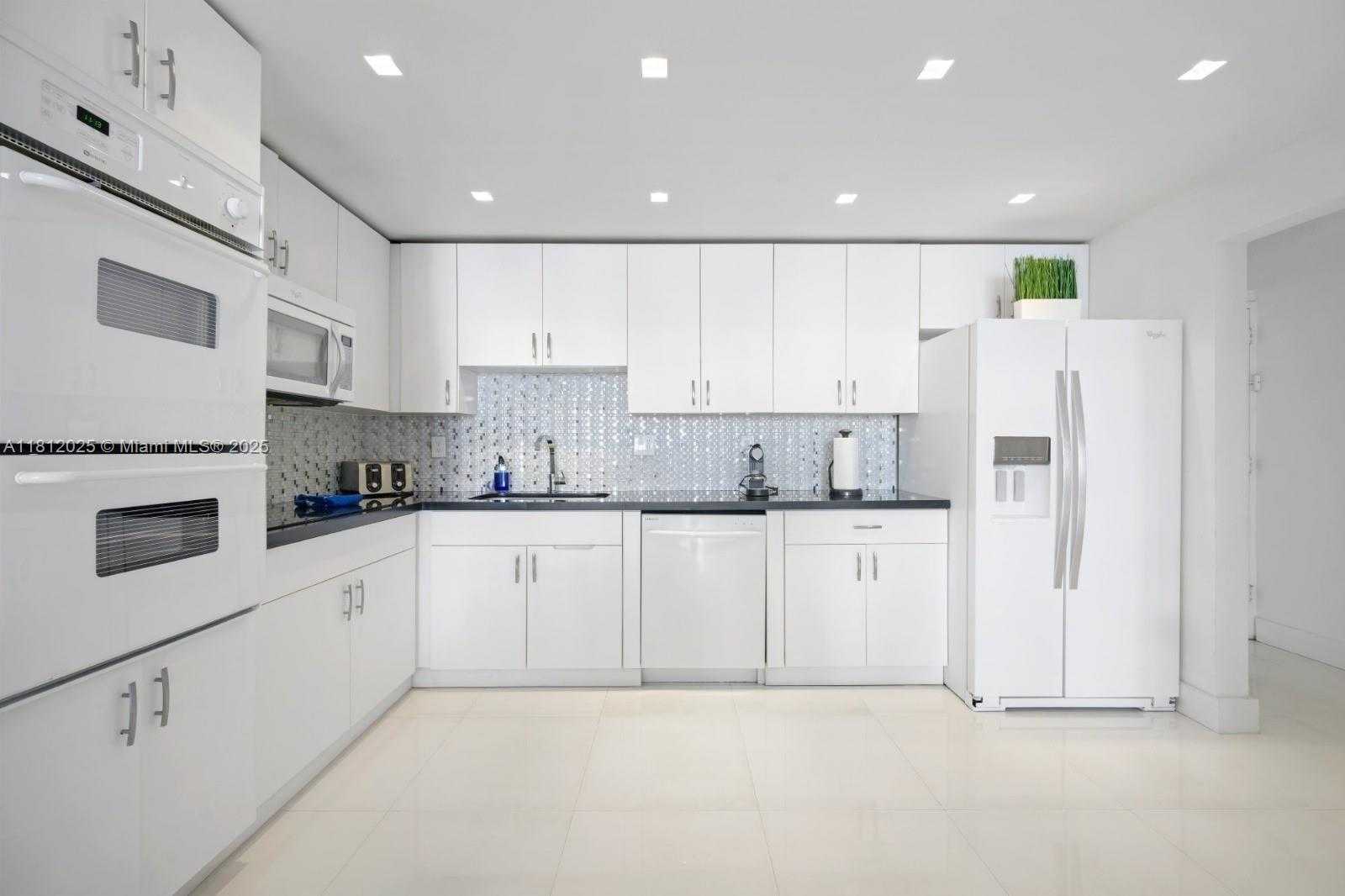 Small Image of 19370 COLLINS AVE #902, Sunny Isles Beach Number 6