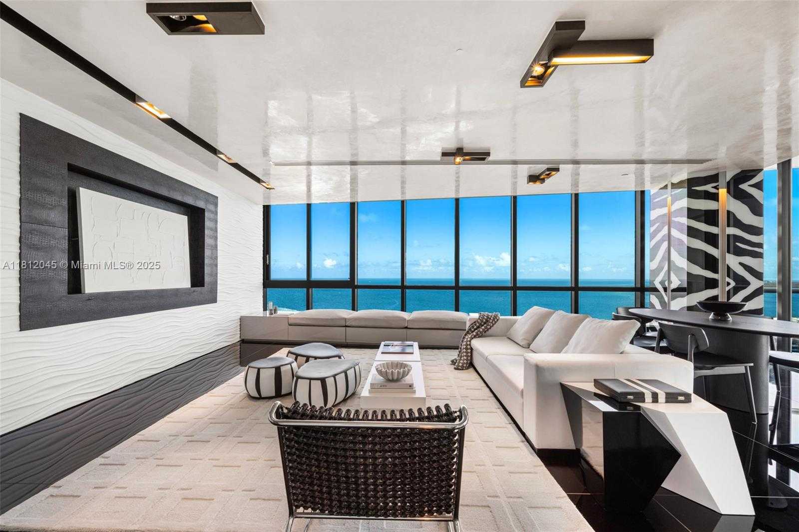 Small Image of 100 SOUTH POINTE DR #3003, Miami Beach Number 16