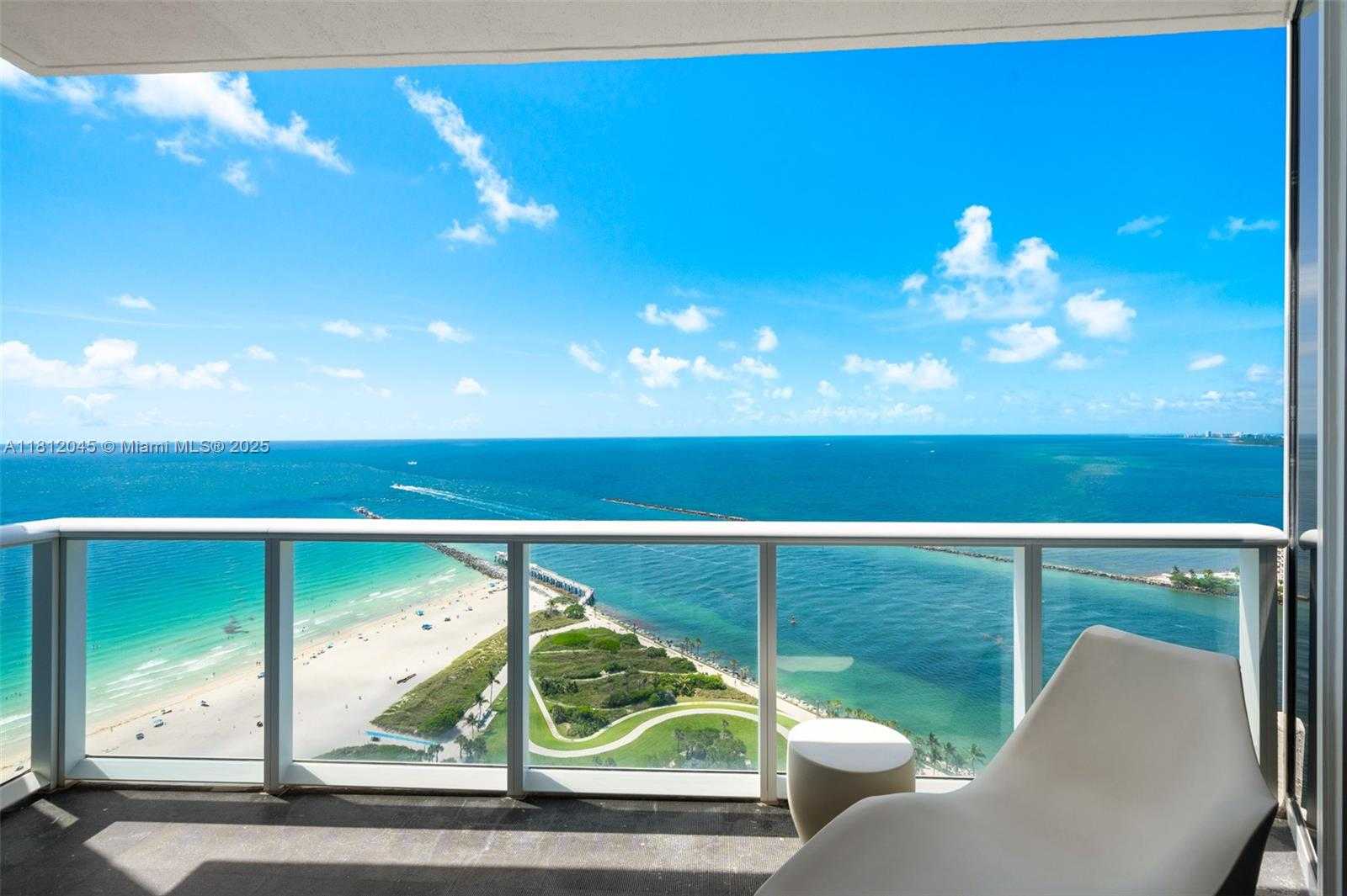 Small Image of 100 SOUTH POINTE DR #3003, Miami Beach Number 20