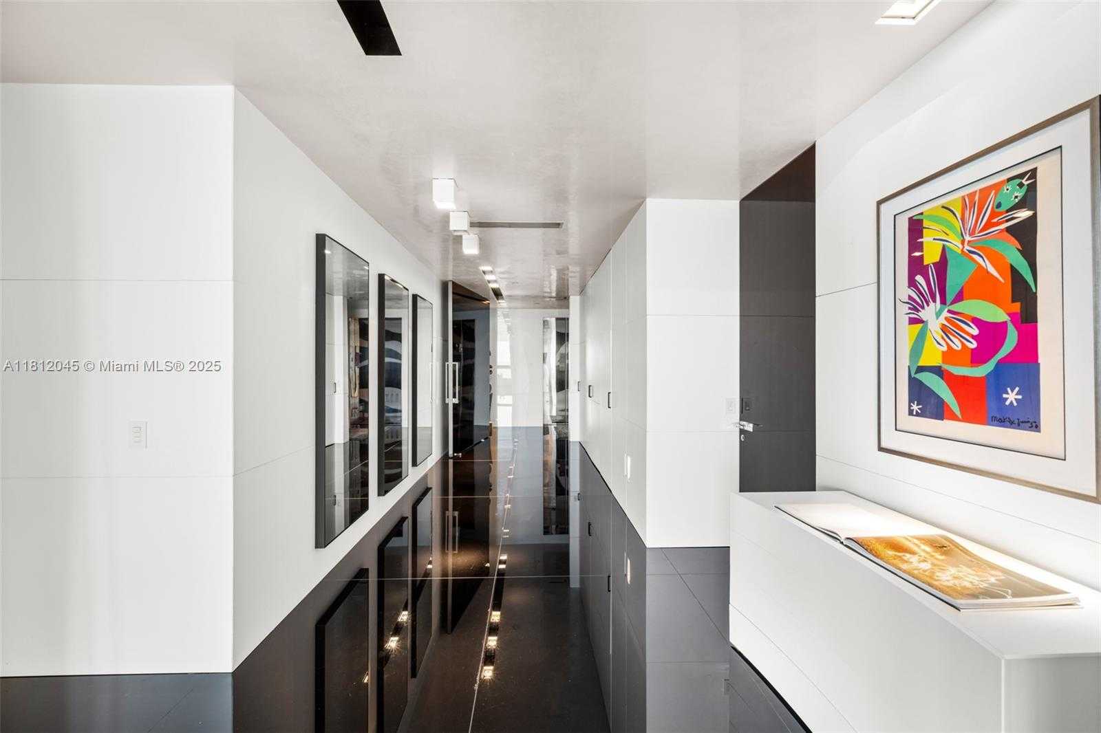 Small Image of 100 SOUTH POINTE DR #3003, Miami Beach Number 3