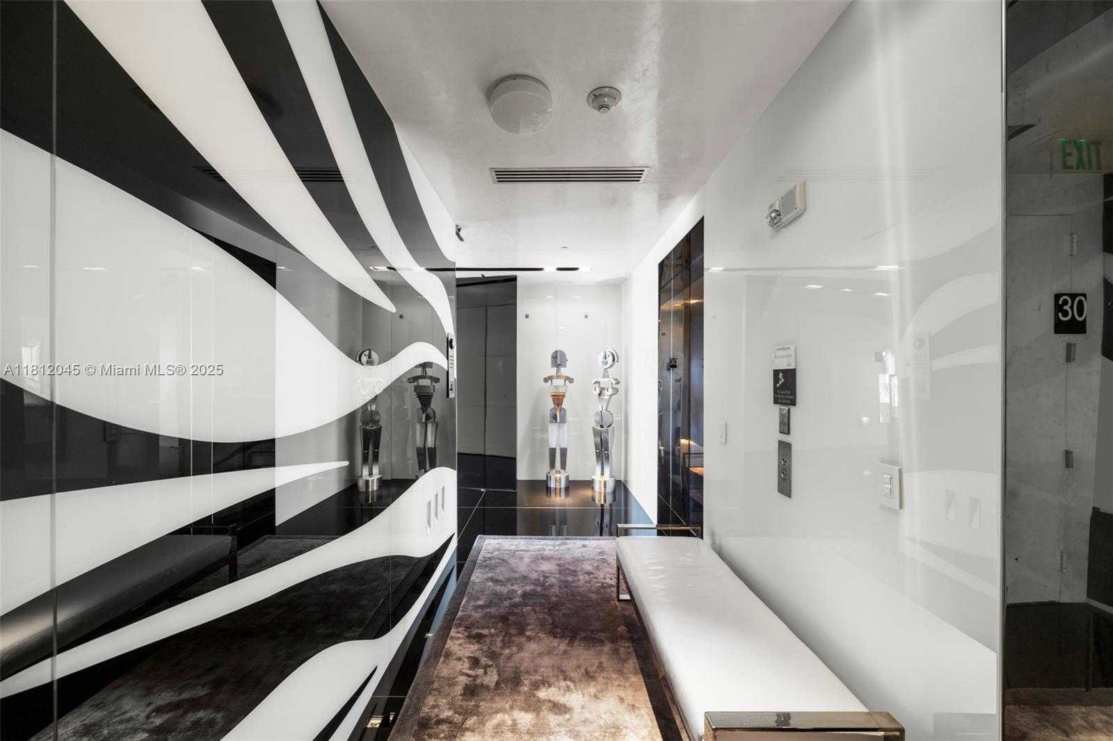 Small Image of 100 SOUTH POINTE DR #3003, Miami Beach Number 37