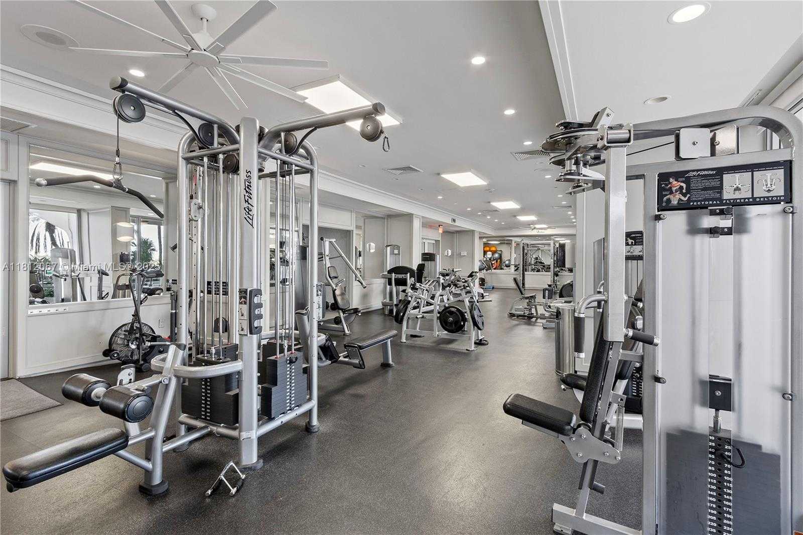 Small Image of 11 ISLAND AVE #1408, Miami Beach Number 14