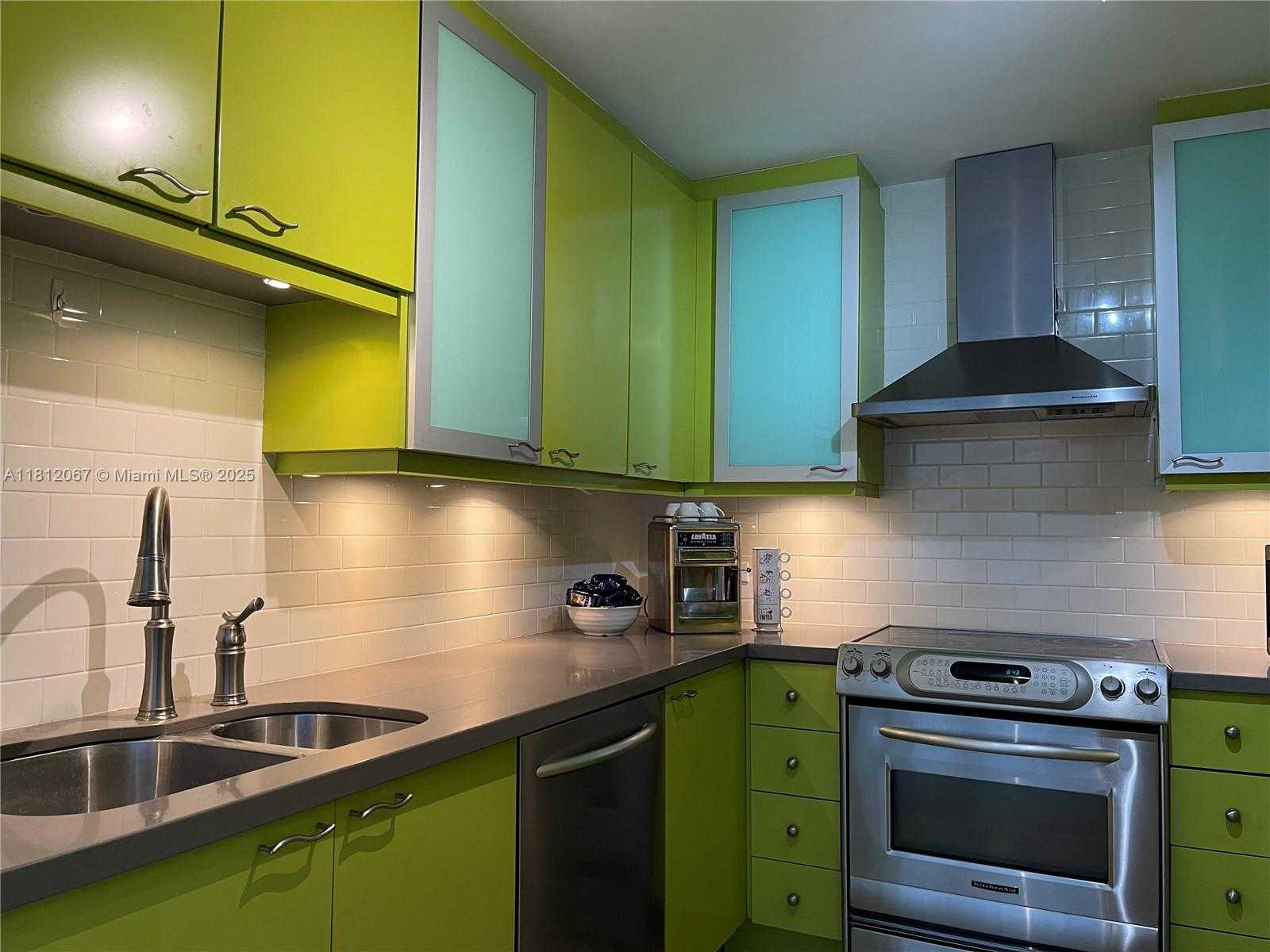Small Image of 11 ISLAND AVE #1408, Miami Beach Number 5