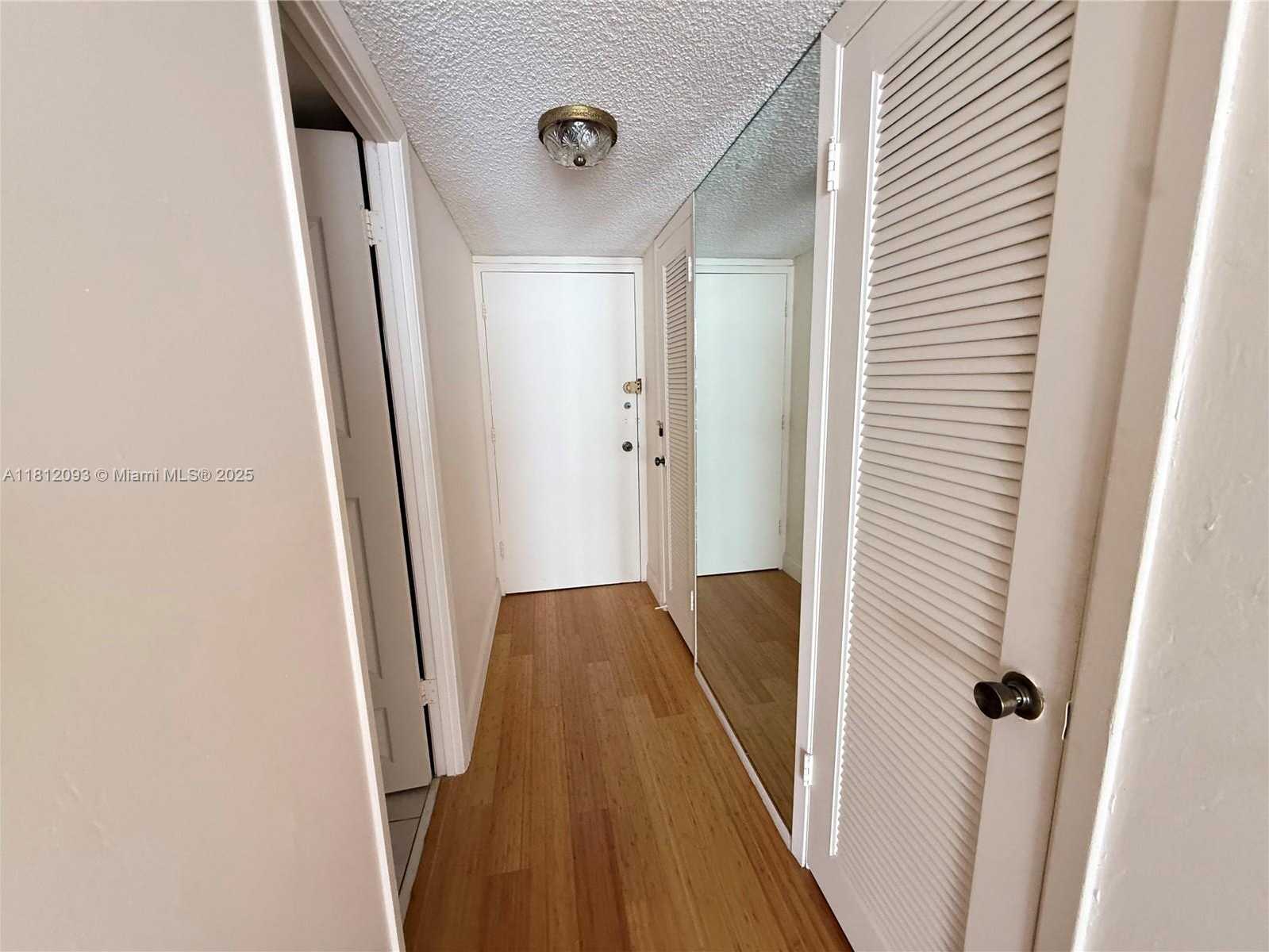Small Image of 18051 BISCAYNE BLVD #1505, Aventura Number 10