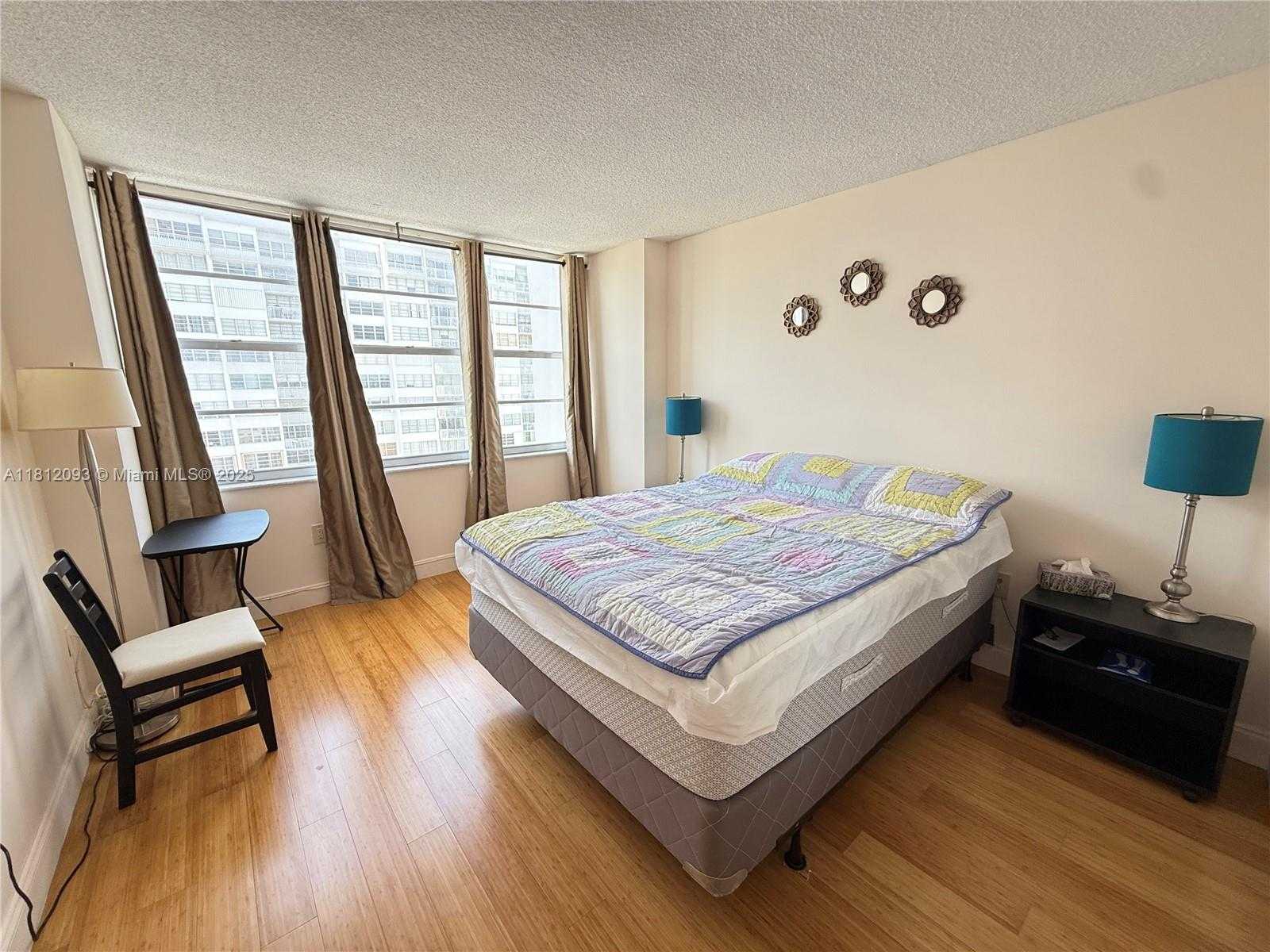 Small Image of 18051 BISCAYNE BLVD #1505, Aventura Number 16