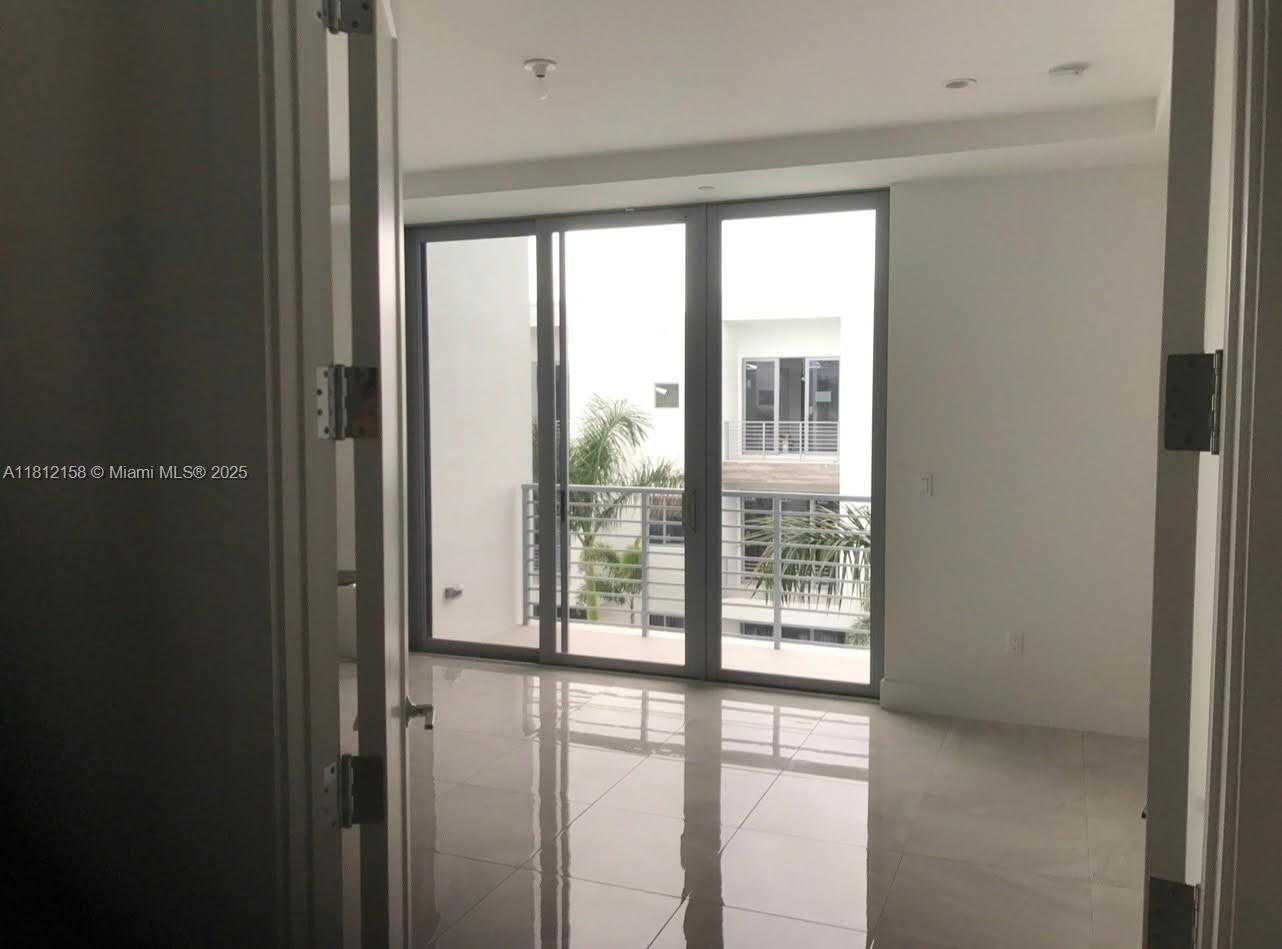Small Image of 1731 NORTH WEST 40TH DR, Boca Raton Number 10