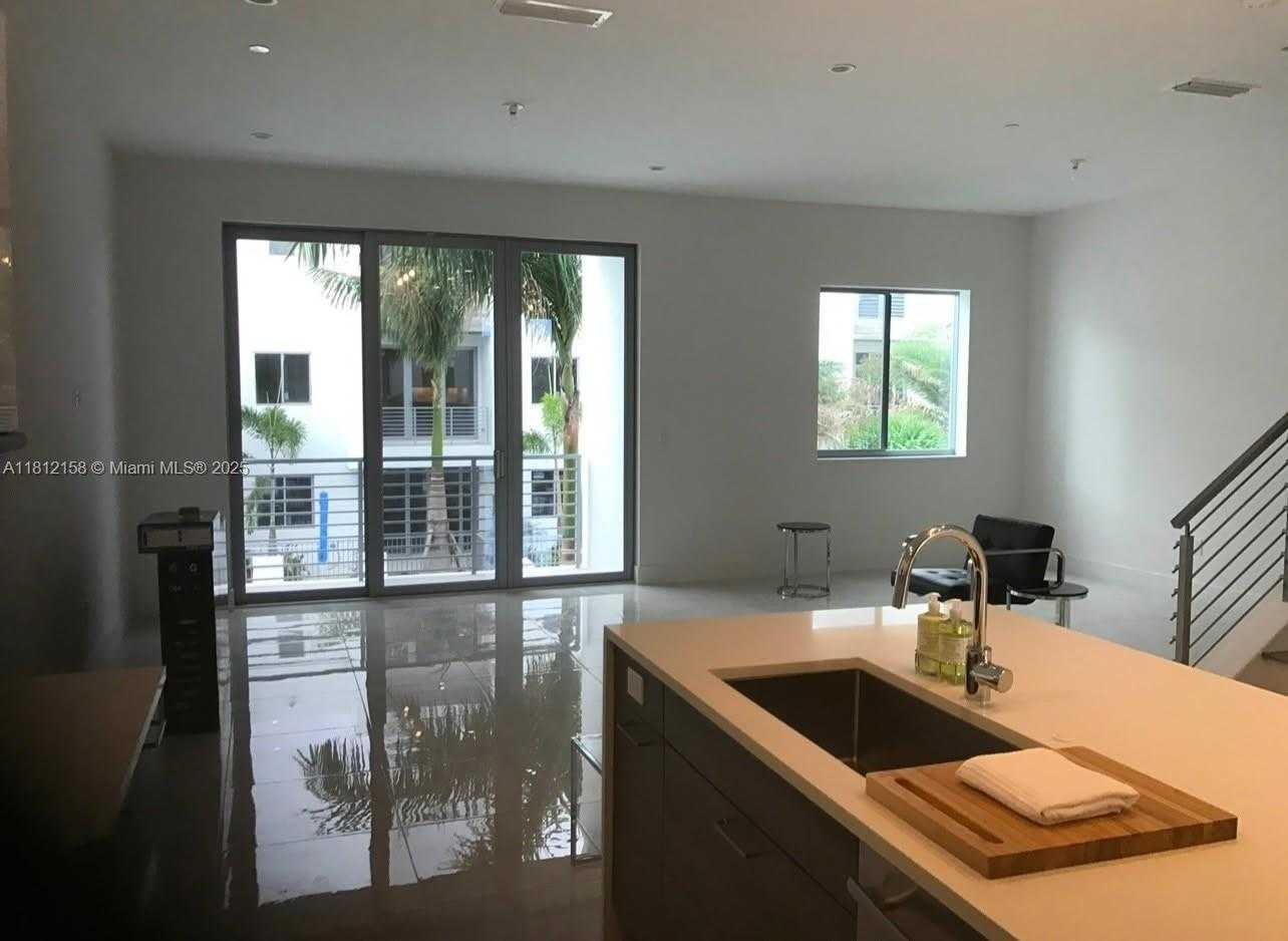 Small Image of 1731 NORTH WEST 40TH DR, Boca Raton Number 4