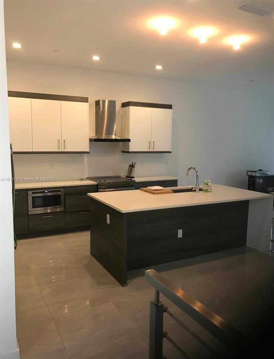 Small Image of 1731 NORTH WEST 40TH DR, Boca Raton Number 5