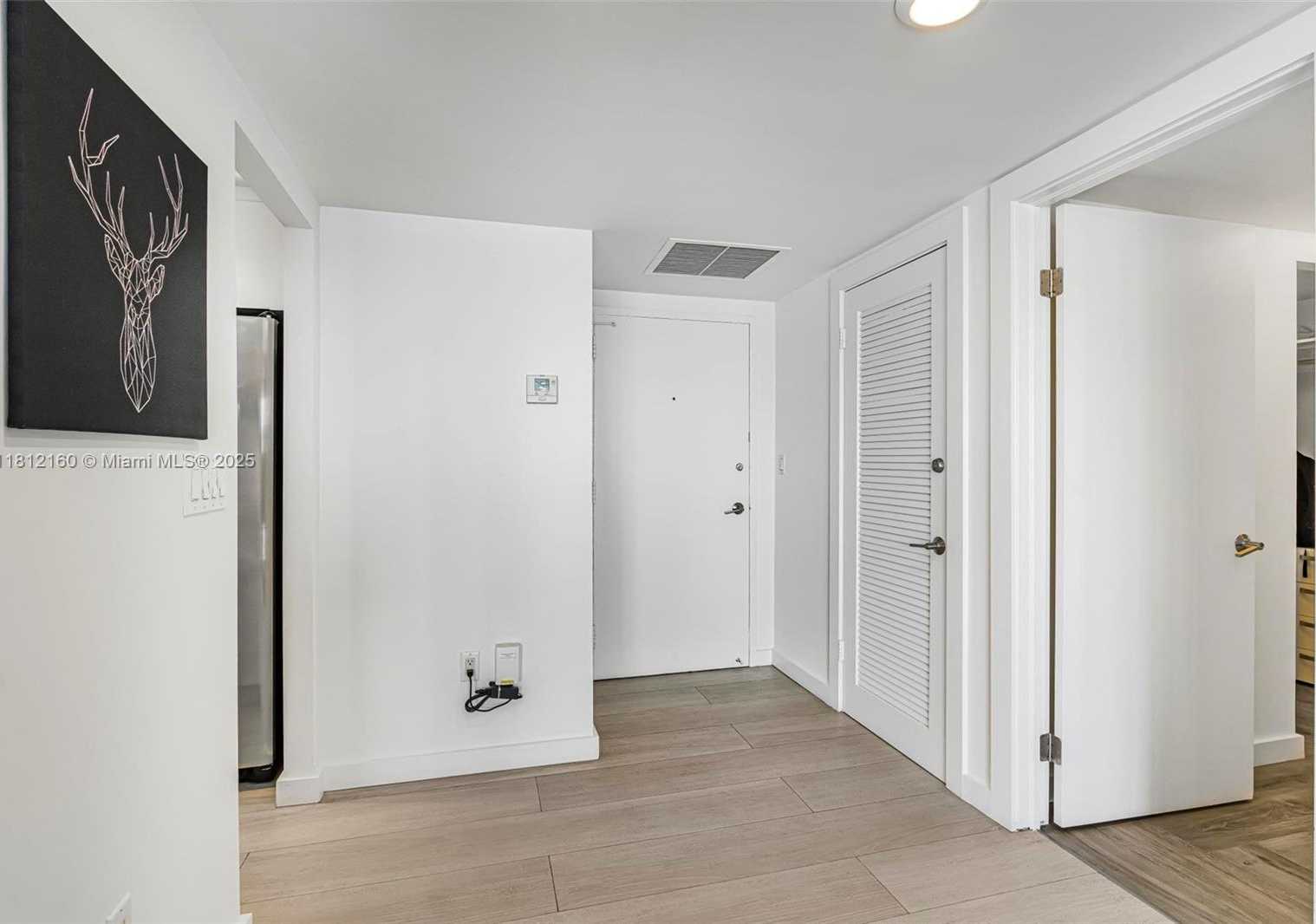 Small Image of 11111 BISCAYNE BLVD #8C, Miami Number 10