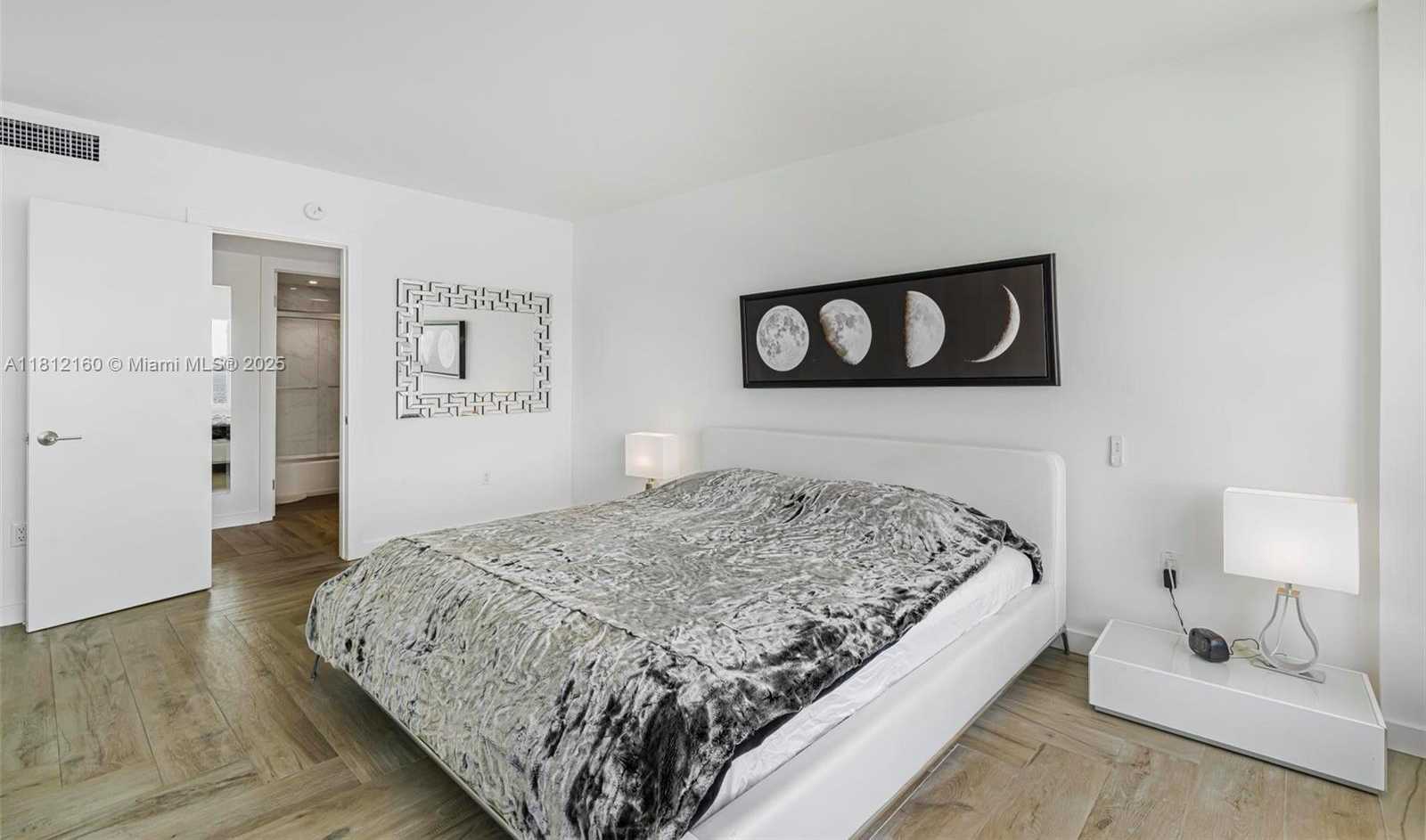 Small Image of 11111 BISCAYNE BLVD #8C, Miami Number 14