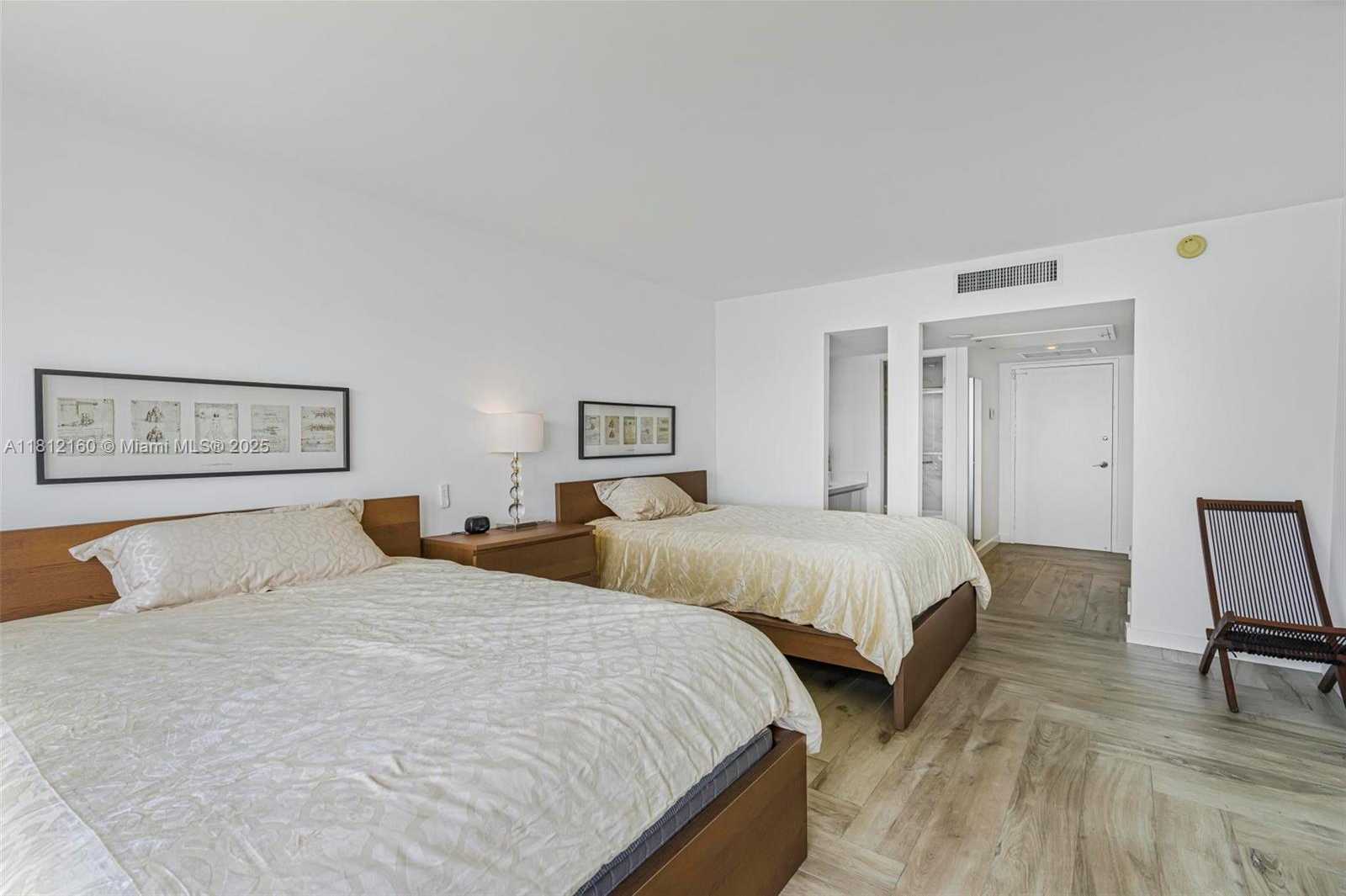 Small Image of 11111 BISCAYNE BLVD #8C, Miami Number 19