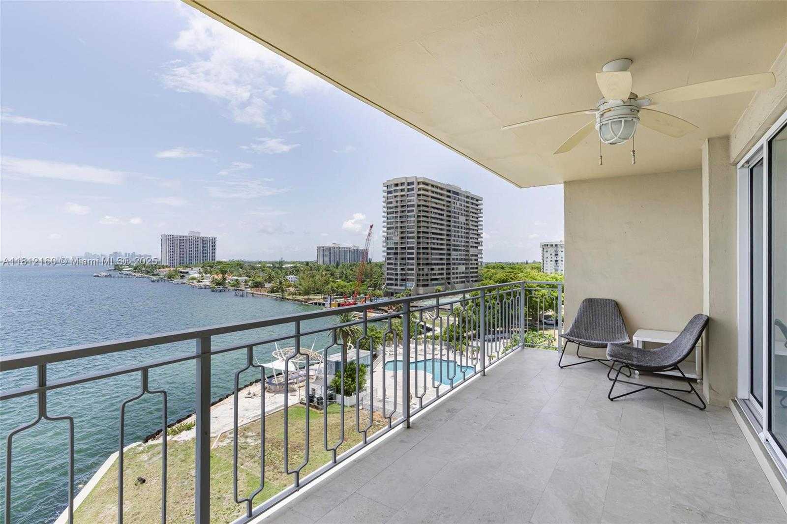 Small Image of 11111 BISCAYNE BLVD #8C, Miami Number 24