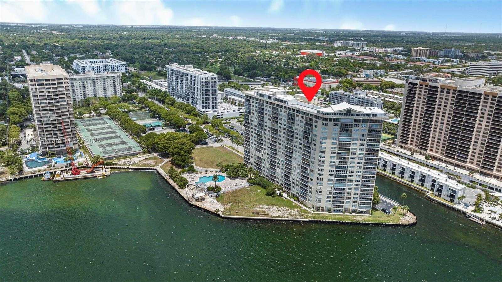 Small Image of 11111 BISCAYNE BLVD #8C, Miami Number 32