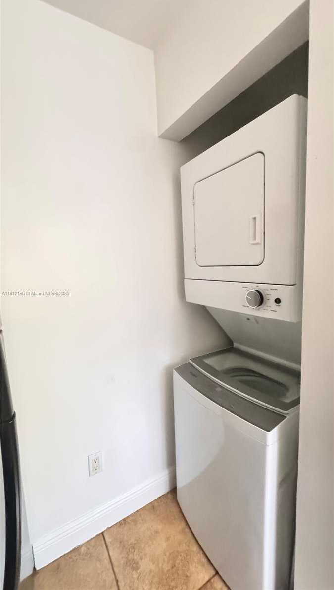 Small Image of 1331 SOUTH FRANKLIN AVE #1331E, Homestead Number 10