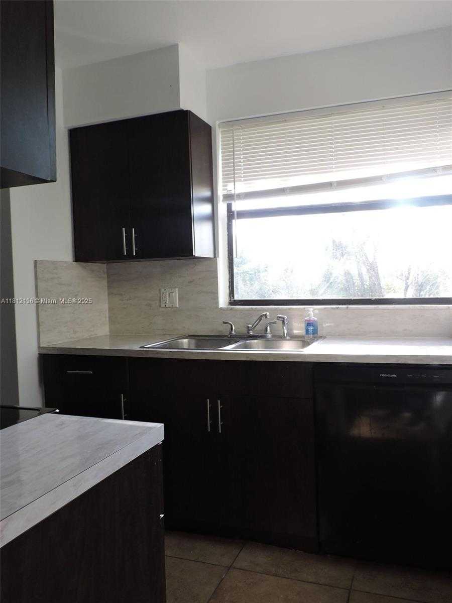 Small Image of 1331 SOUTH FRANKLIN AVE #1331E, Homestead Number 6