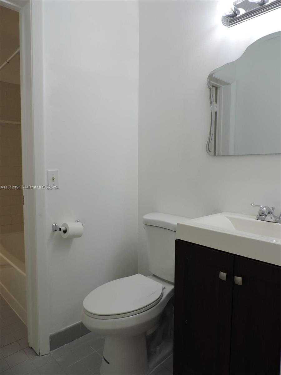 Small Image of 1331 SOUTH FRANKLIN AVE #1331E, Homestead Number 7