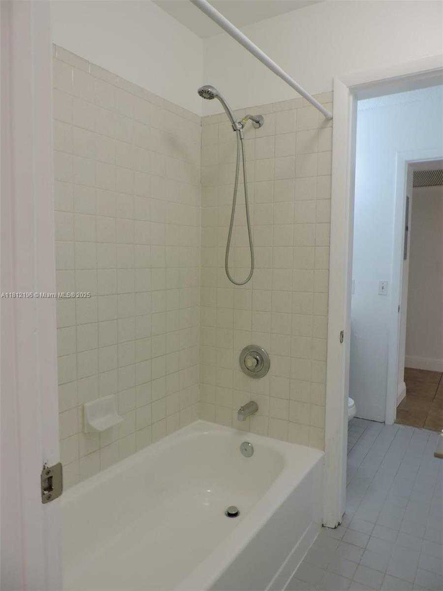 Small Image of 1331 SOUTH FRANKLIN AVE #1331E, Homestead Number 9