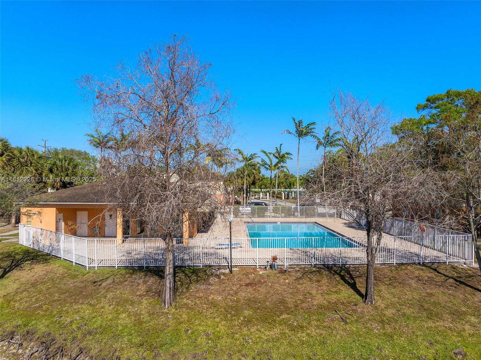 Small Image of 3690 NORTH 56TH AVE #948, Hollywood Number 16