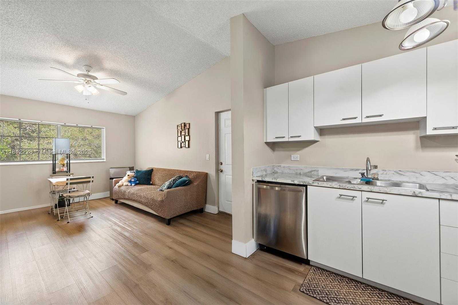 Small Image of 3690 NORTH 56TH AVE #948, Hollywood Number 5