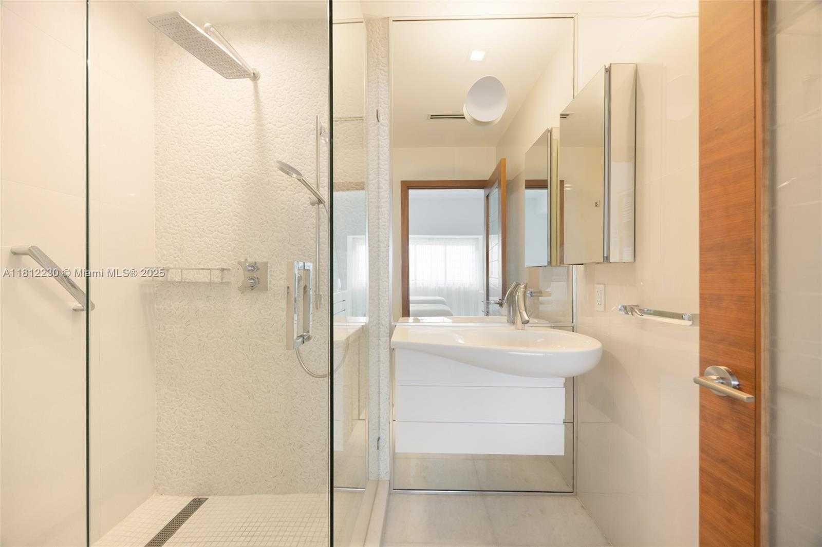 Small Image of 480 NORTH EAST 31ST ST #3802, Miami Number 24