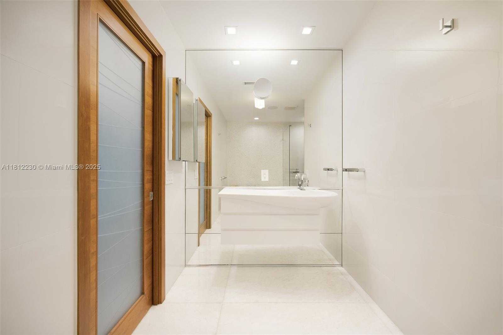 Small Image of 480 NORTH EAST 31ST ST #3802, Miami Number 25