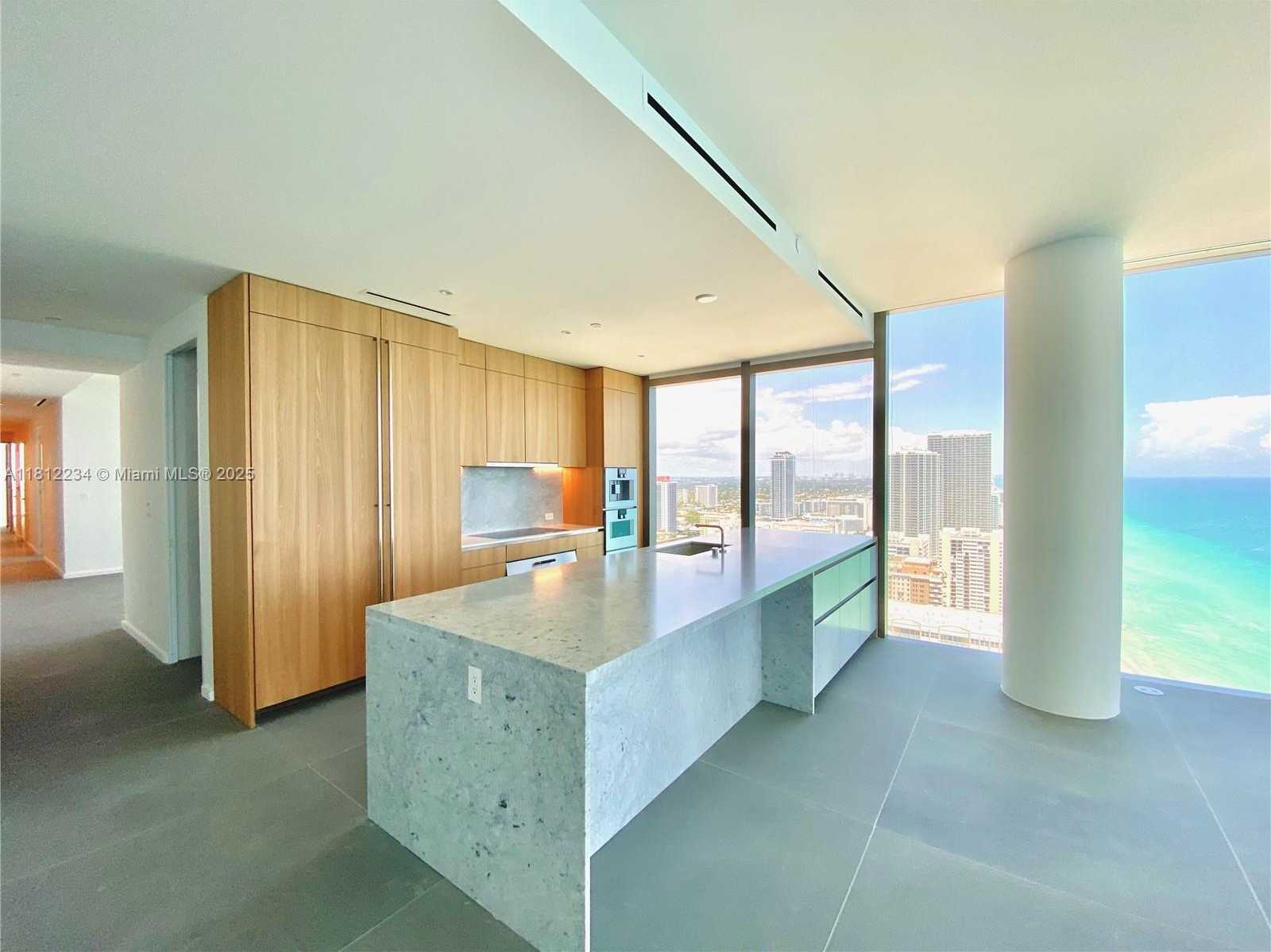 Small Image of 2000 SOUTH OCEAN DR #33A, Hallandale Beach Number 2