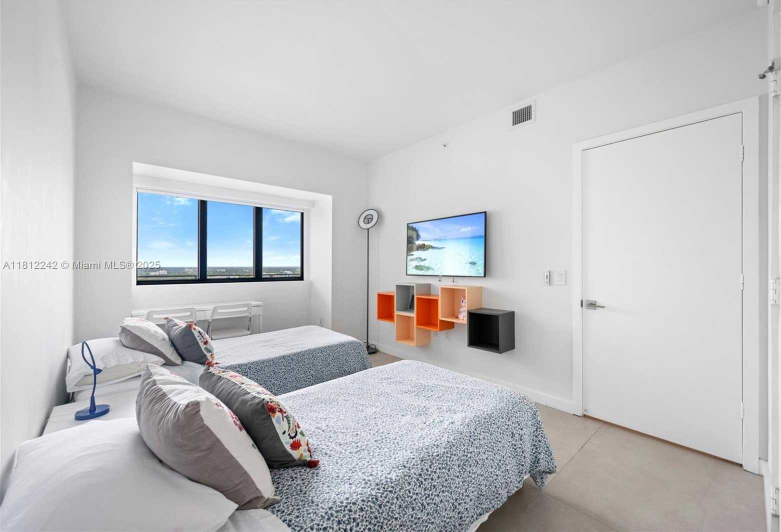 Small Image of 650 NORTH EAST 32ND ST #2502, Miami Number 20