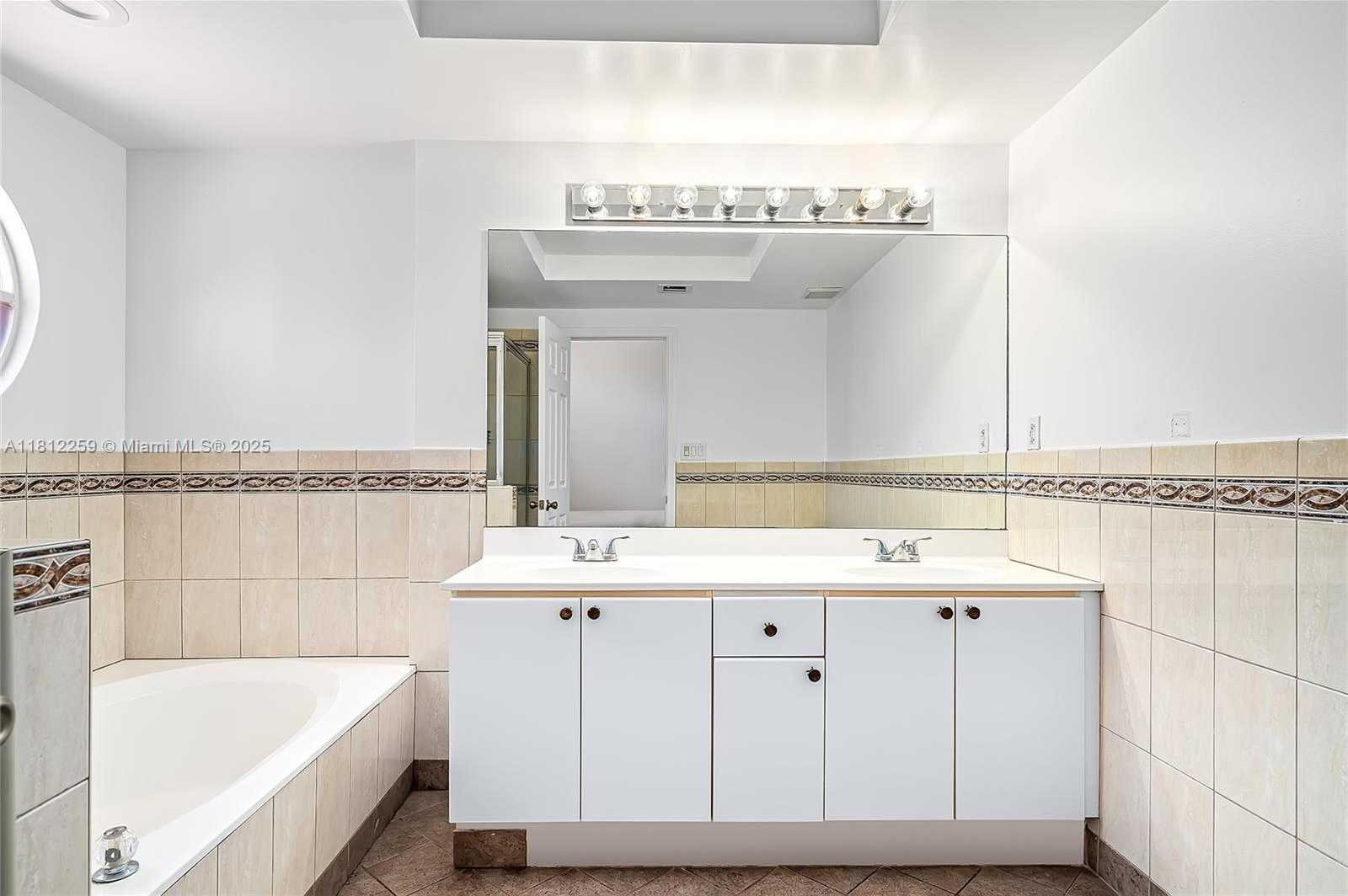 Small Image of 21024 NORTH EAST 34TH CT, Aventura Number 18