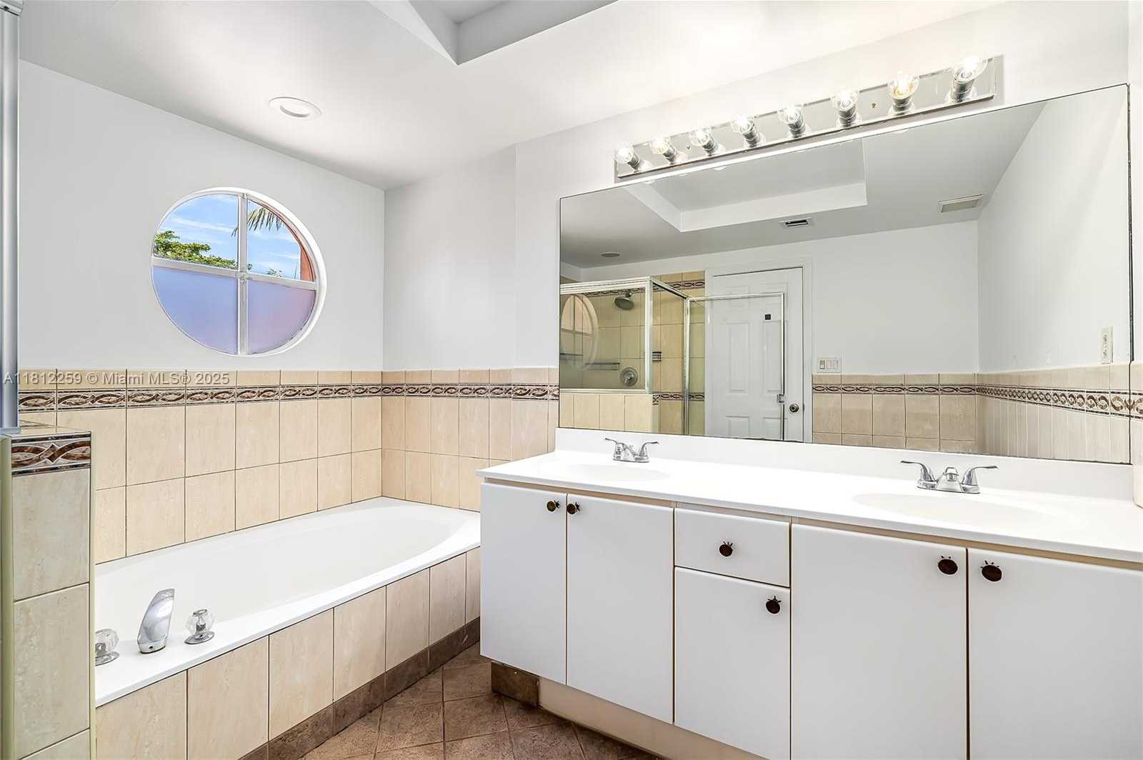 Small Image of 21024 NORTH EAST 34TH CT, Aventura Number 19